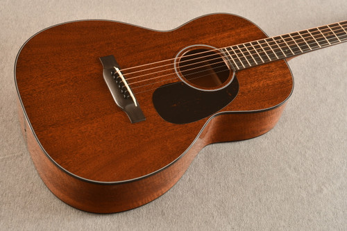 Martin Custom Shop 00 12 Fret All Flamed Mahogany #2978816 - Beauty