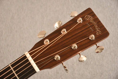 Martin Custom Shop D-18 (1 11/16 Nut) #3053202 — Ambertone Dreadnought - View 5