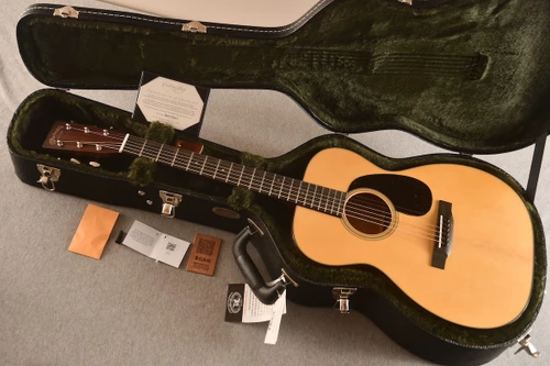 Martin Custom Shop 00-18 Adirondack (1 11/16 Nut) #3053207 — Acoustic Guitar