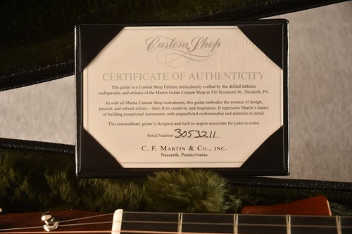 Martin Custom Shop D-18 Adirondack (1 11/16 Nut) #3053211 — Dreadnought - View 3