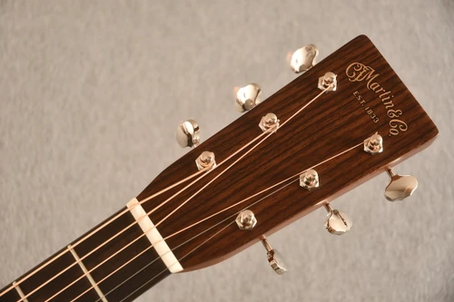 Martin Custom Shop OM-28 (1 11/16 Nut) #3053203 — Orchestra Model - View 4