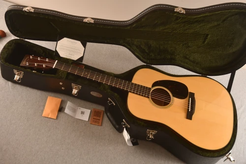 Martin Custom Shop D-18 Adirondack #3049371 — Dreadnought Acoustic Guitar