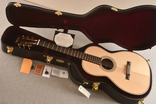 Martin Custom Shop 012-28 Modern Deluxe Adirondack (12-Fret) #3042116 — Acoustic Guitar