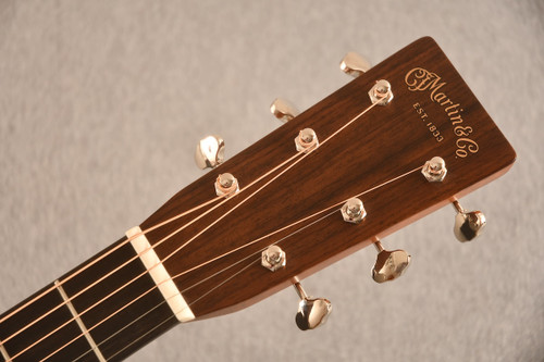 Martin Custom Shop OM-28 Adirondack #3049375 — Acoustic Guitar - View 5