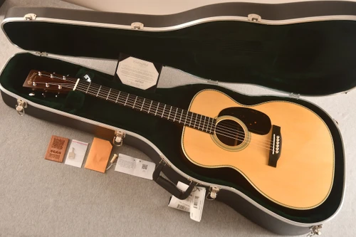 Martin Custom Shop 000-28 Adirondack #3049377 — Acoustic Guitar