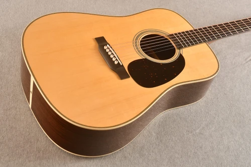 Martin Custom Shop HD-28 Adirondack #3049373 — Dreadnought Acoustic Guitar - View 4