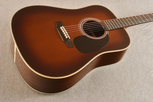Martin Custom Shop HD-28 Adirondack (1 11/16 Nut) Ambertone #3053216 — Dreadnought - View 4