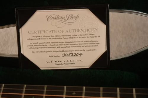 Martin Custom Shop OM-28 (1 11/16 Nut) #3053204 — Ambertone - View 2