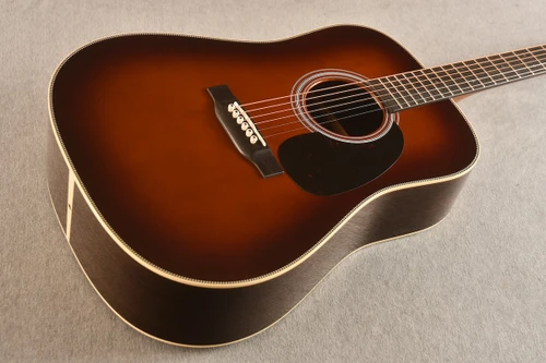 Martin Custom Shop HD-28 (1 11/16 Nut) #3053206 — Ambertone Dreadnought - View 4