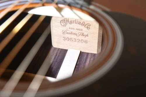 Martin Custom Shop HD-28 (1 11/16 Nut) #3053206 — Ambertone Dreadnought - View 2