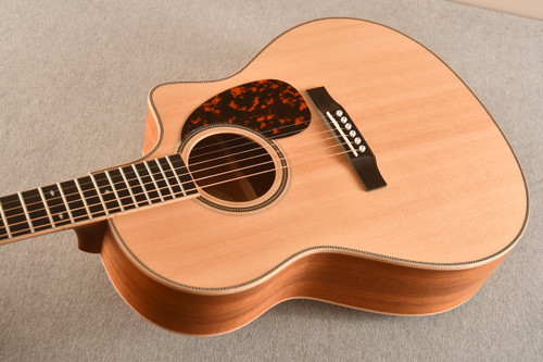 2025 Larrivee LV-40 #142136 - Top Angle