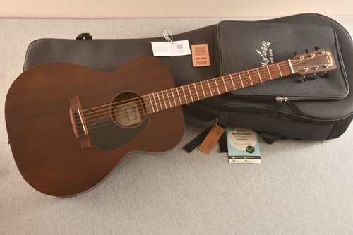 Martin 000-10E Retro Sapele Acoustic Electric Guitar - View 3