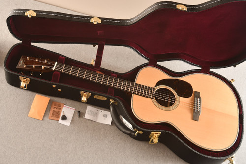 Martin 000-28 Modern Deluxe #3023031 - Case