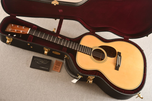 Martin Custom Shop OM-28 Engelmann Premium Guatemalan (2024) #2884380 - Case