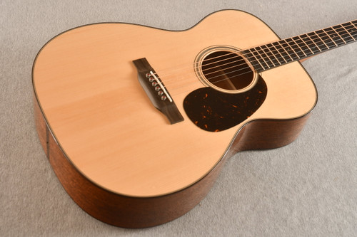 Martin 000-18 Modern Deluxe #3042272 — Acoustic Guitar
