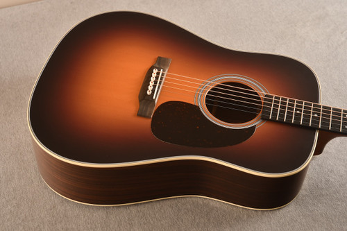 Martin D-28 Satin Burst (2024) #2927131