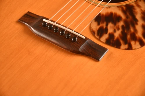 1969 Martin D-18 #252080 — Neck