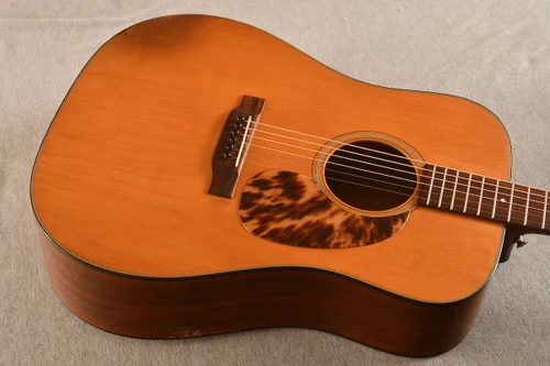 1969 Martin D-18 #252080 — Top