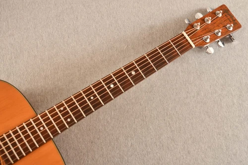 1969 Martin D-18 #252080 — Neck