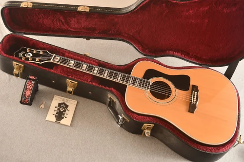 Guild D-55 (1994) Westerly #AD551327 — Case