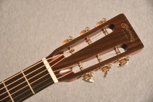 Martin Custom Shop D-18 Adirondack 12-Fret (1 11/16 Nut) #3086776 — Ambertone - View 4