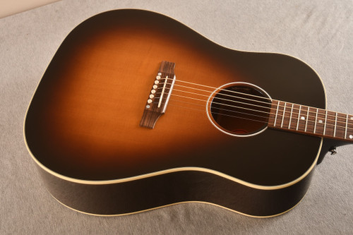 Gibson Slash J-45 (2024)