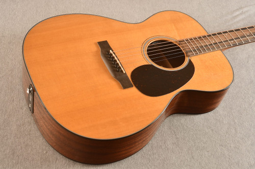 Martin 000-12E Retro Road Series — Acoustic Electric Guitar - View 2