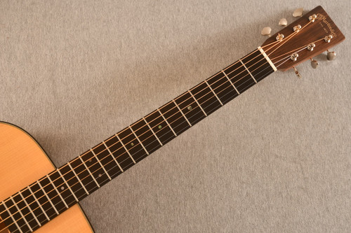 Martin 000-18 (2025) — Neck