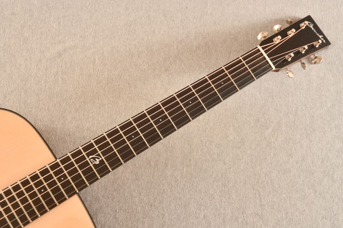 Boucher BG-42T — Neck