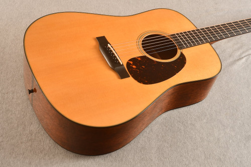 Martin D-18 (2021) — Top