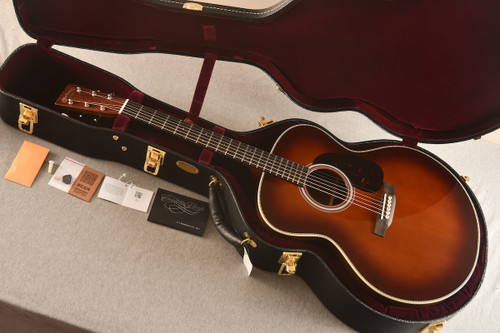Martin Custom Shop GJ-28 Ambertone (2025) — Case