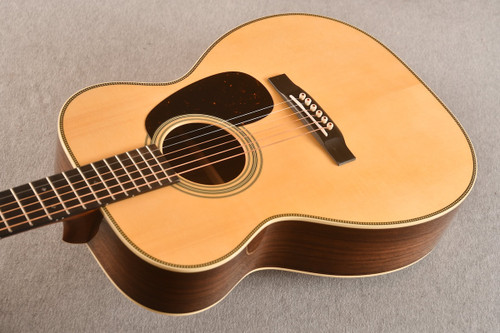Martin Custom Shop 00-28 Adirondack — Top 3