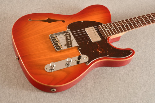 G&L USA ASAT Classic Bluesboy Thinline Tele — Top