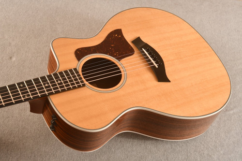 Taylor 214ce-DLX (2019) — Top 3
