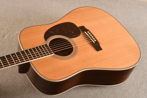 Martin HD-35 LR Baggs Player Grade (2016) — Top 3