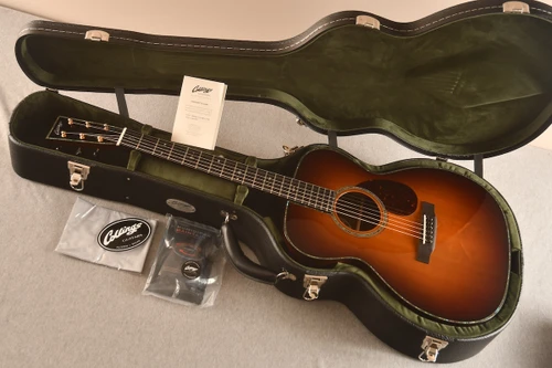 Collings OM42 Cocobolo SB (2025) — Case