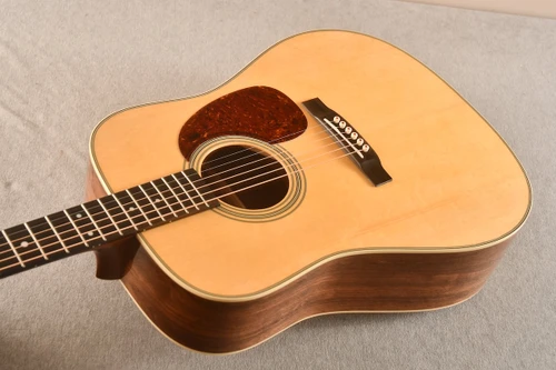 Martin Custom Shop D-28 Adirondack / Honduran Rosewood (2025) — Top 3
