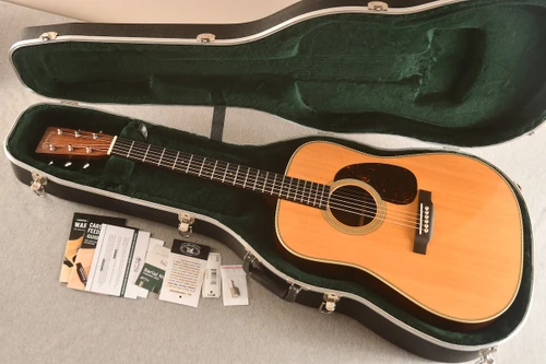 Martin HD-28 (2024) — Case