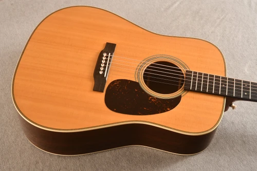 Martin HD-28 (2024) — Top 2