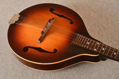 Gibson A-00 Sunburst Mandolin (1940s)