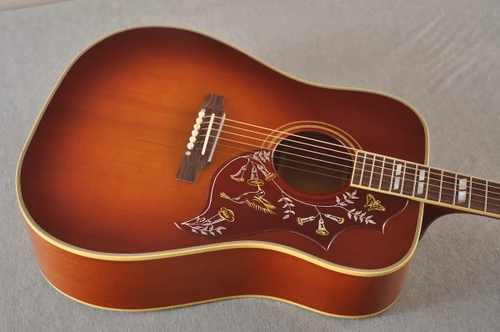 Gibson Custom Shop Historic 1960 Hummingbird with Fixed Bridge (2023)