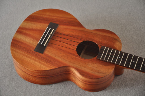 Kamaka Long Neck Tenor Ukulele HF-3L - Hawaiian Koa - 221421 - View 4