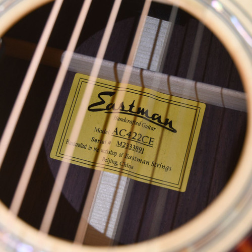 Eastman AC422CE Grand Auditorium Acoustic Electric Guitar – Sitka Spruce & Ovangkol - View 4