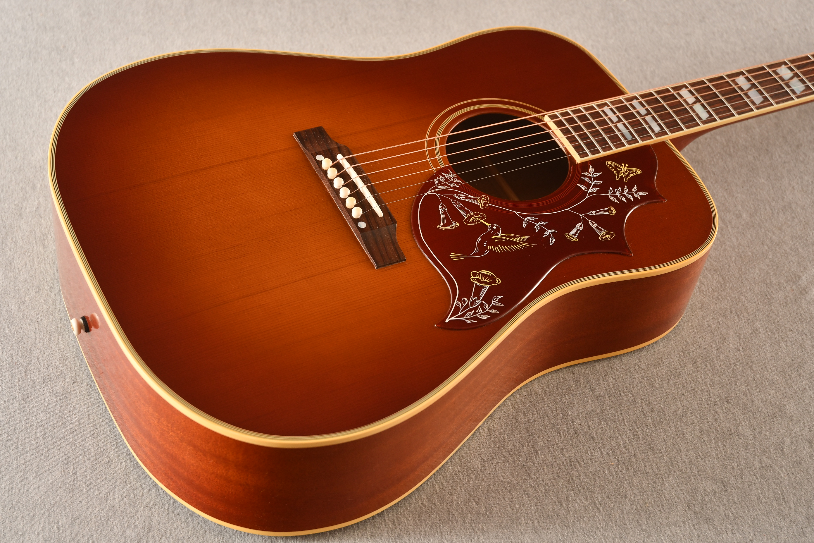 Gibson 1960 Hummingbird Heritage Cherry Sunburst VOS Finish