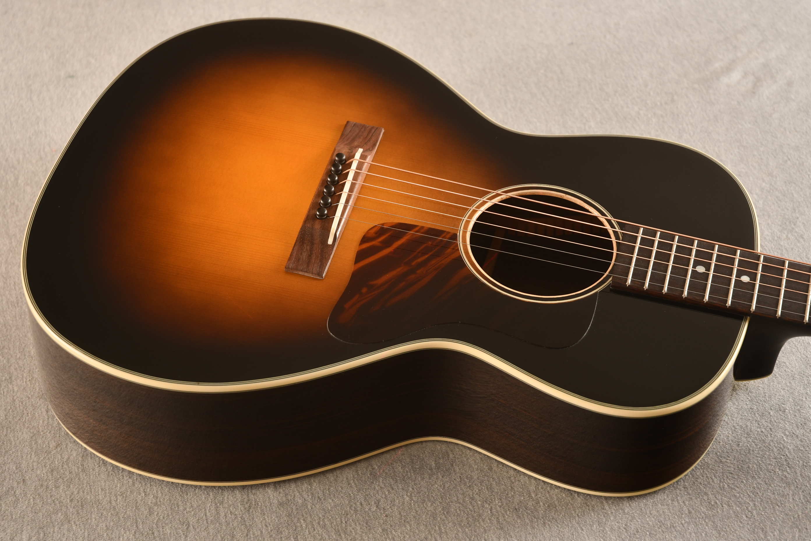 Eastman E20OOSS-TC Thermo Cured Adirondack #M2306550