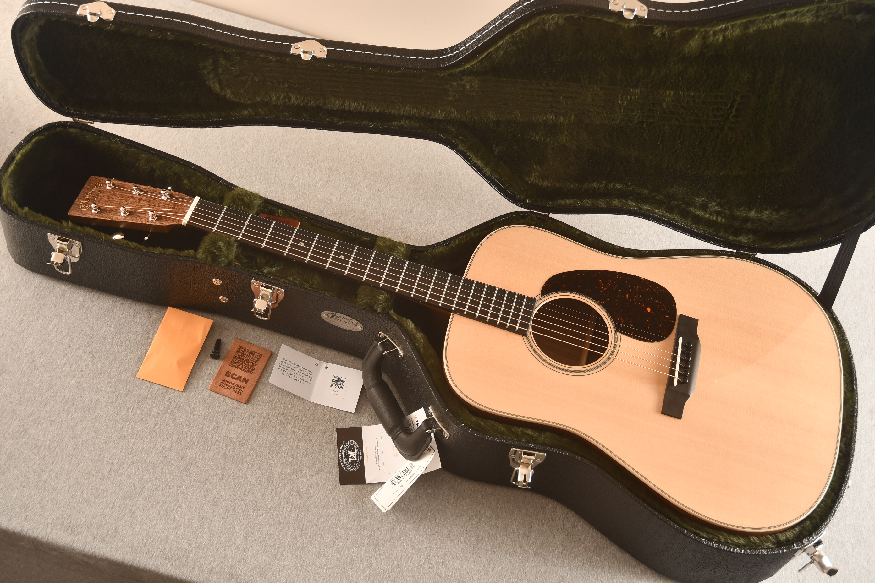 美品　Martin D-18V Martin D-18 Satin Acoustic Guitar | Martin Guitar