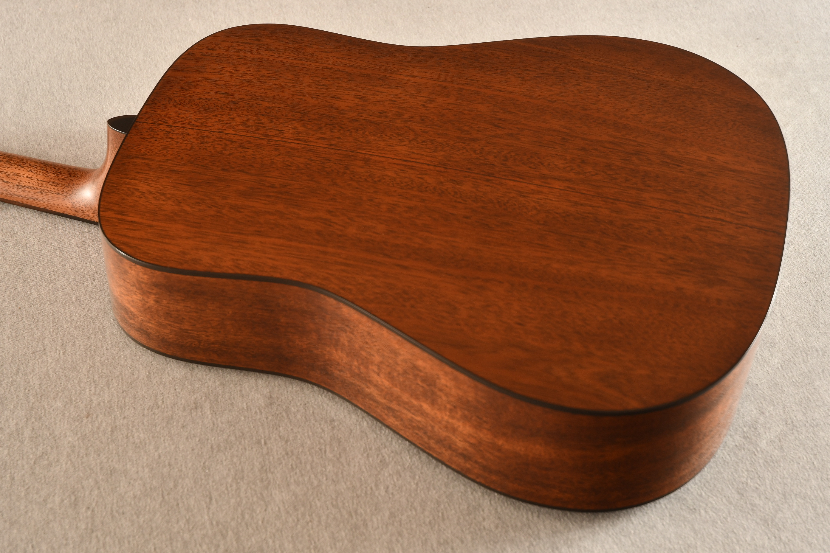 Martin D-18 Ambertone 2022年製 Martin Custom Shop D 18 Style Adirondack Ambertone #2863115