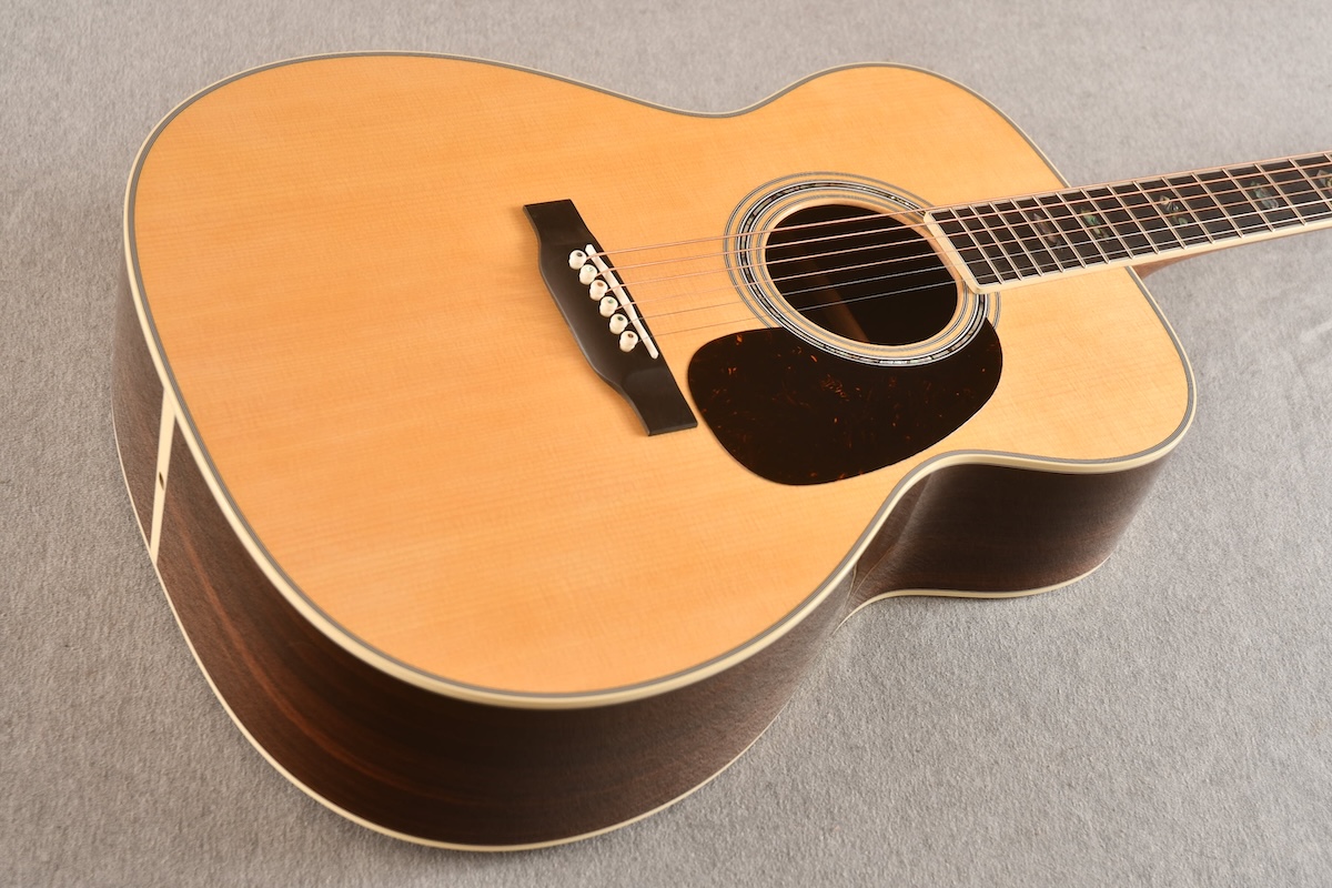 Martin J-40 #2997456 — Jumbo Acoustic Guitar