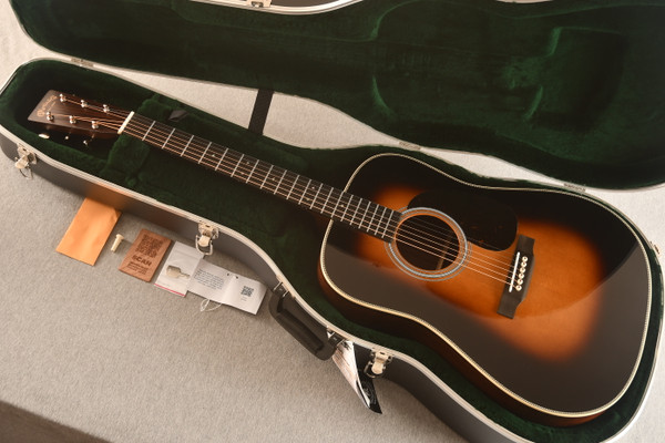Martin HD-28 Sunburst Standard Dreadnought Acoustic #2871695