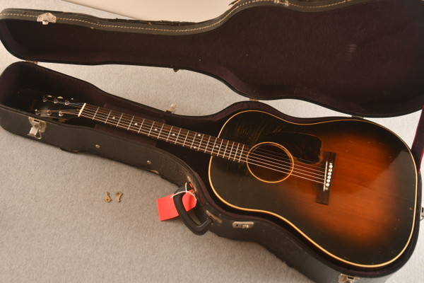 Gibson　j-45 BodyFront_9a38a167-4c5b-48d5-